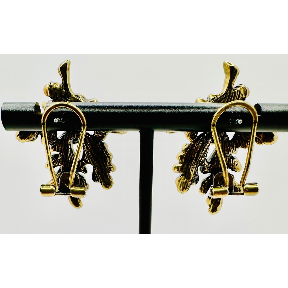Fall Style Heidi Daus Oak Leaf Acorn Earrings Green Crystal Omega Back Pierced - Picture 9 of 9